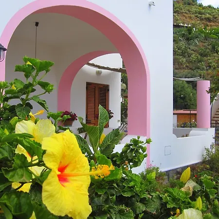 Rosa Pensión Lipari (Isola Lipari)